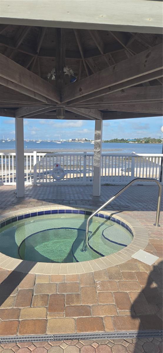 Image 23 of 33 For 3595 41st Lane S B