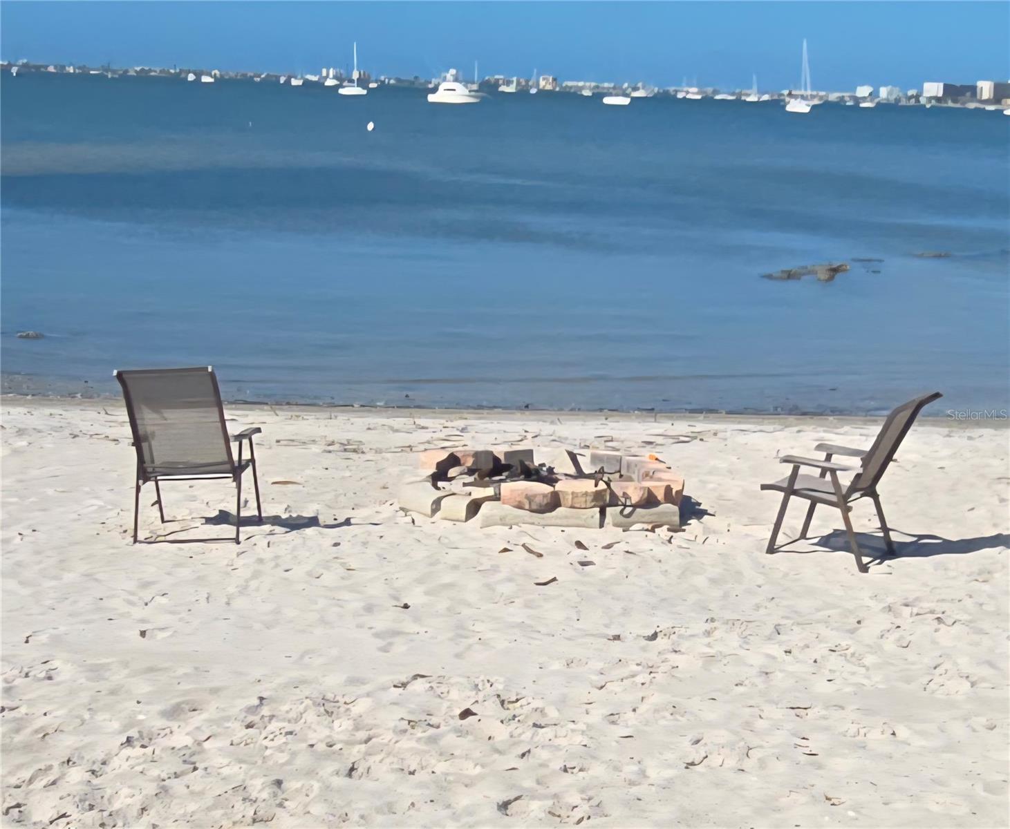 Image 24 of 33 For 3595 41st Lane S B