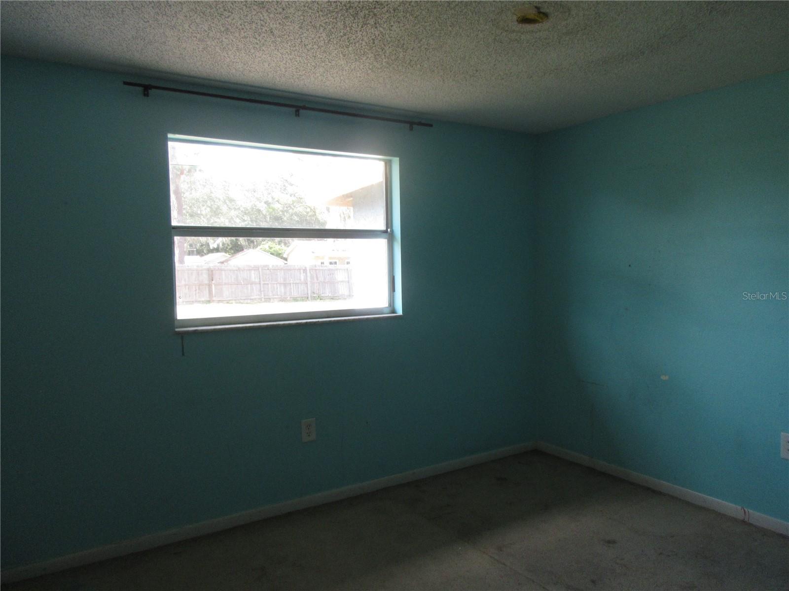 Image 8 of 9 For 19944 Hiawatha Road