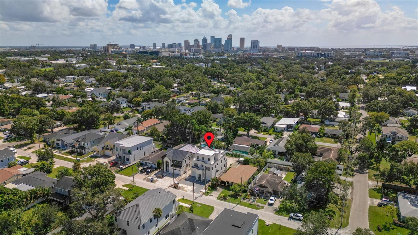 Listing photo id 20 for 814 Braddock Street