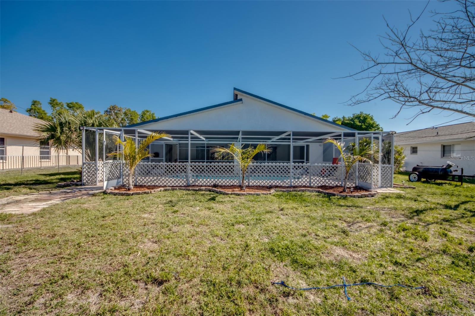 Listing photo id 18 for 912 24th Avenue A & B