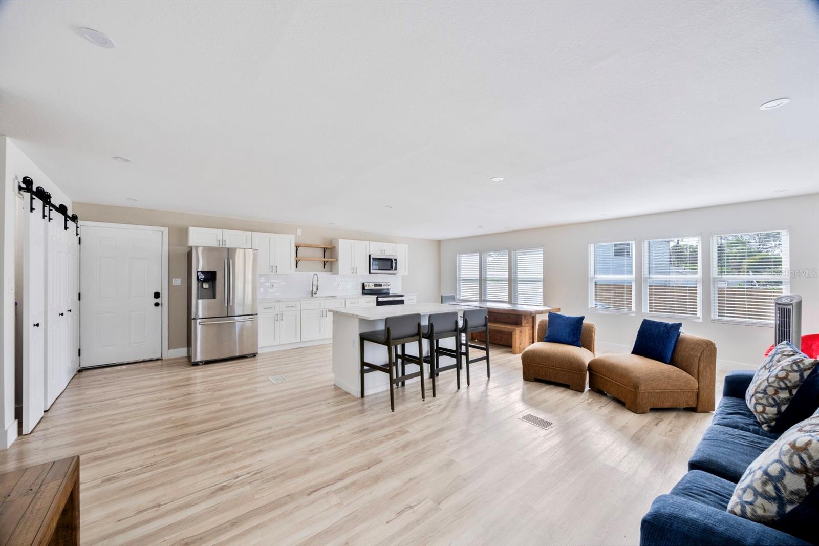 Image 2 of 21 For 5820 Michigan Avenue A