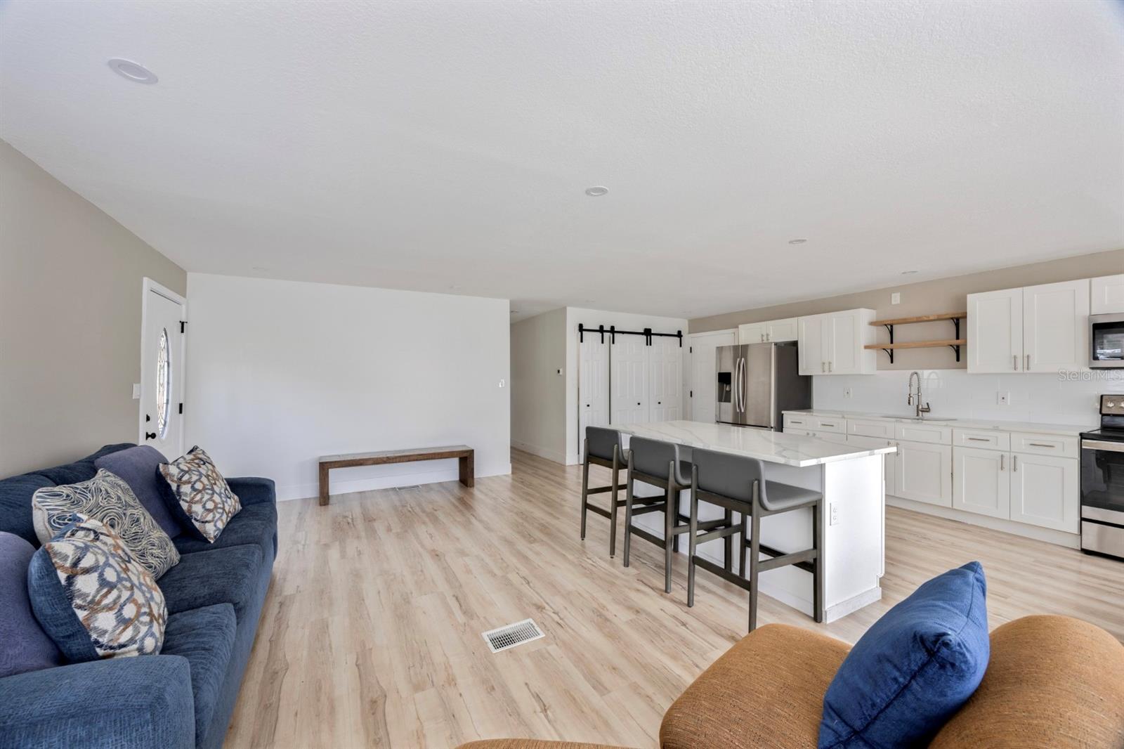Image 4 of 21 For 5820 Michigan Avenue A