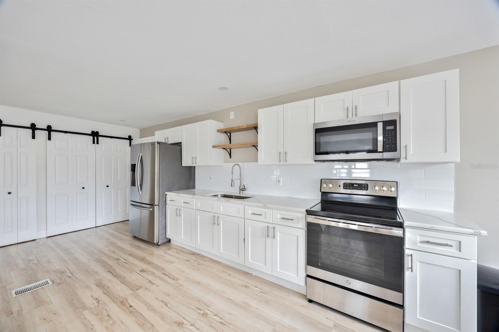 Image 7 of 21 For 5820 Michigan Avenue A