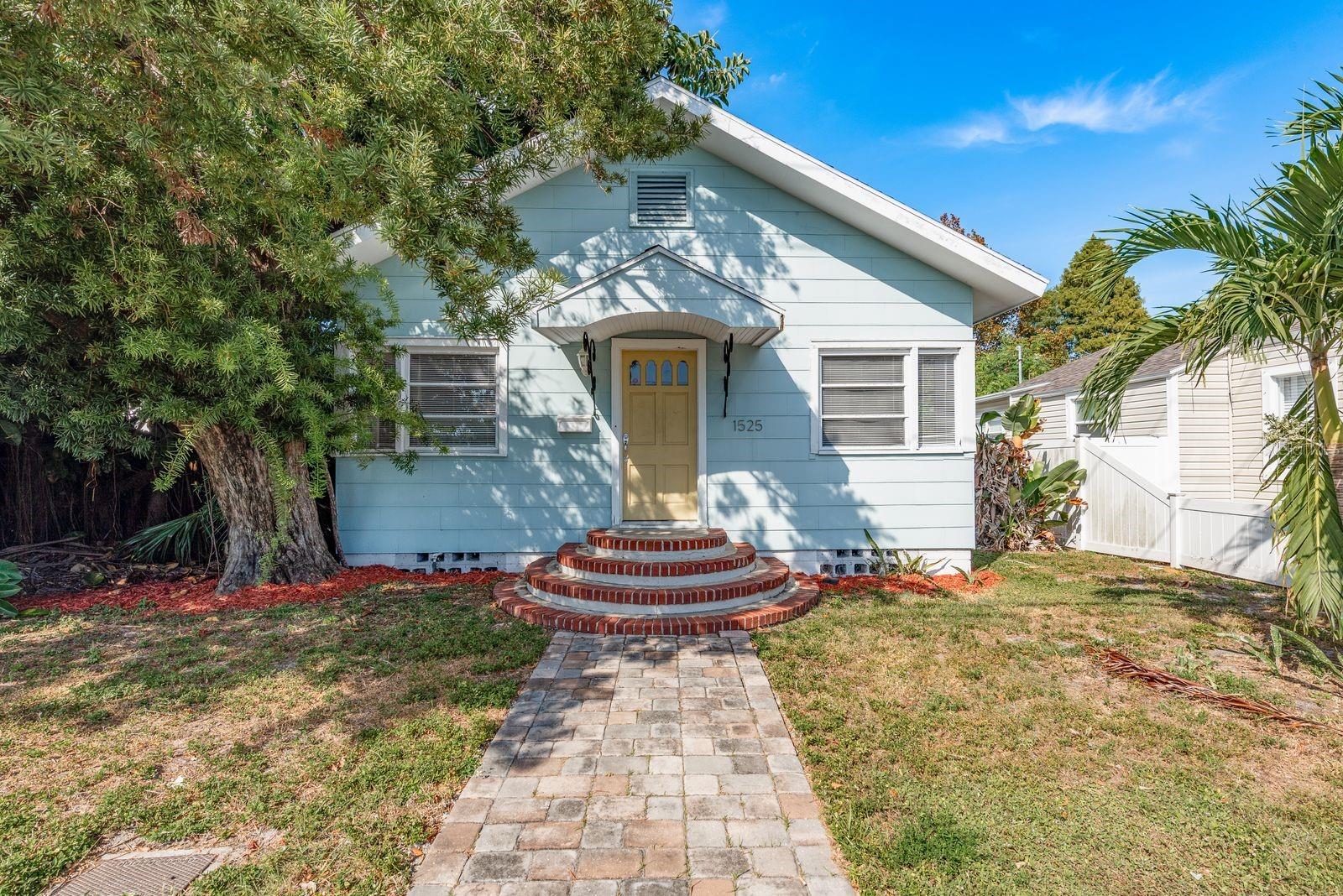 Details for 1525 38th Avenue N, ST PETERSBURG, FL 33704