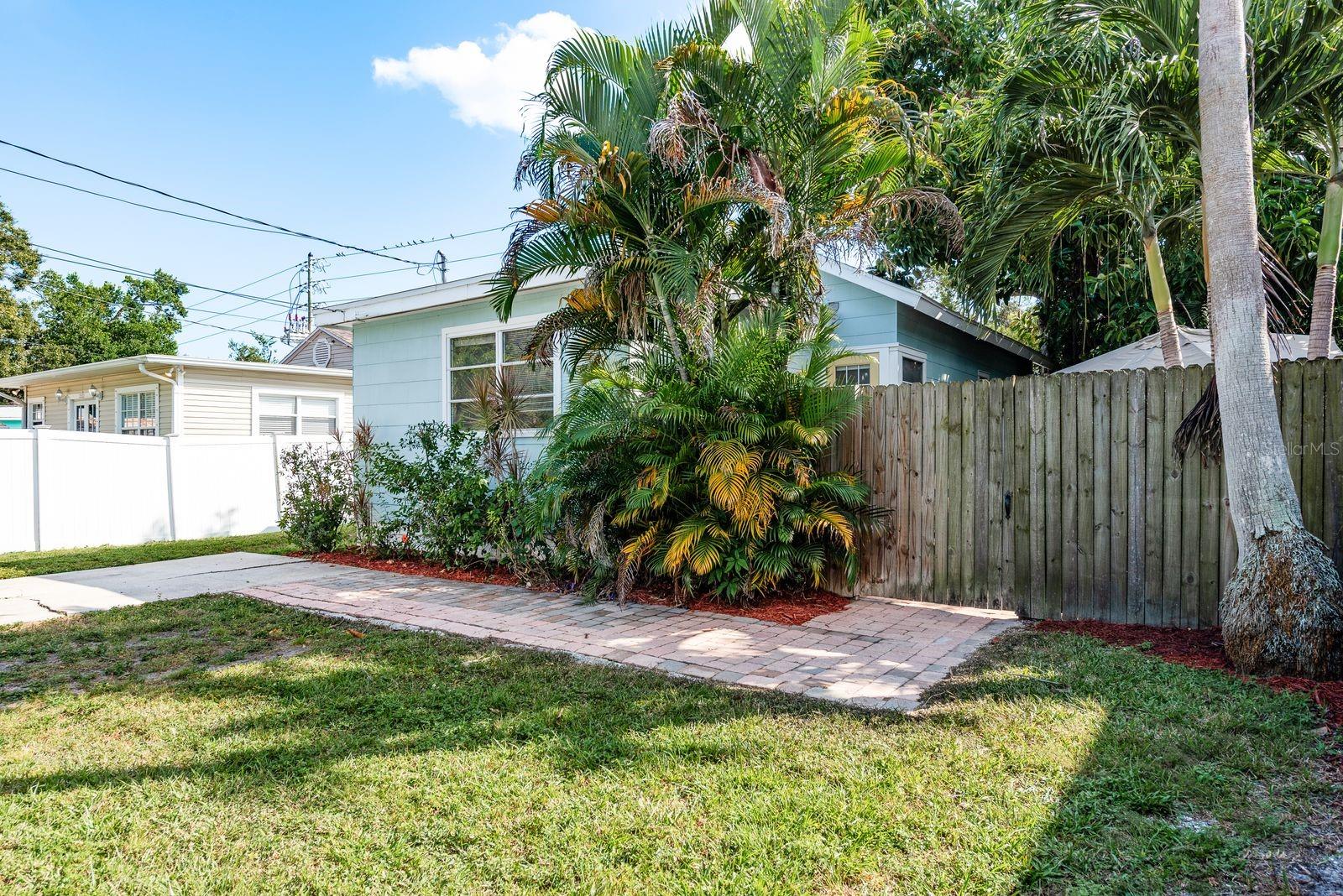 Image 29 of 30 For 1525 38th Avenue N