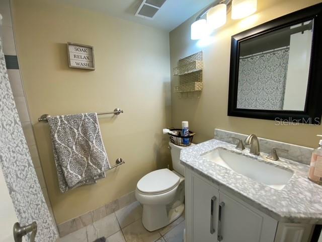 Image 15 of 28 For 3300 Cove Cay Drive 4f