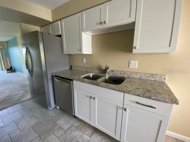 Image 4 of 28 For 3300 Cove Cay Drive 4f