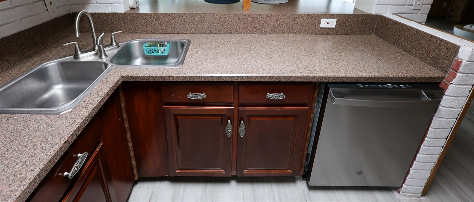 Image 6 of 19 For 2227 Granger Drive
