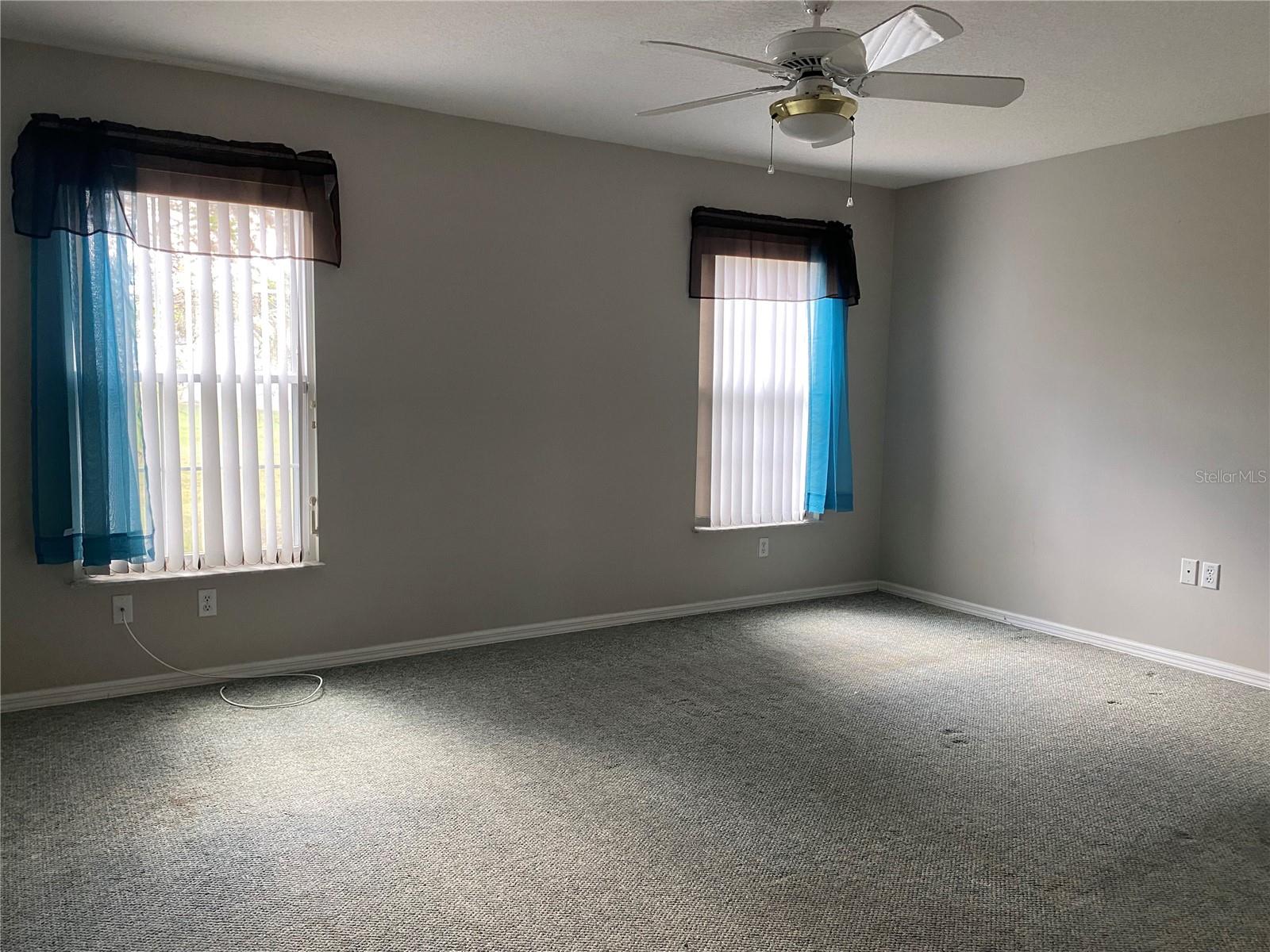 Image 17 of 41 For 37414 Castleberry Drive