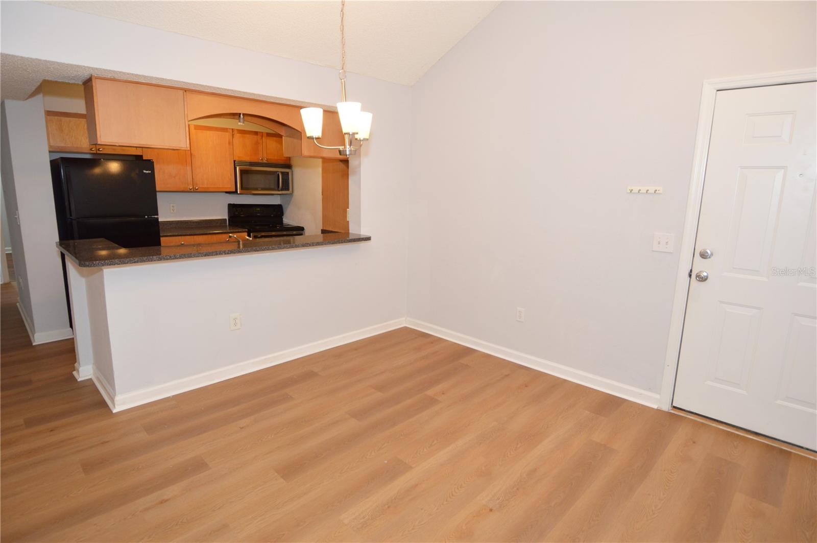 Image 5 of 90 For 2500 Winding Creek Boulevard F302