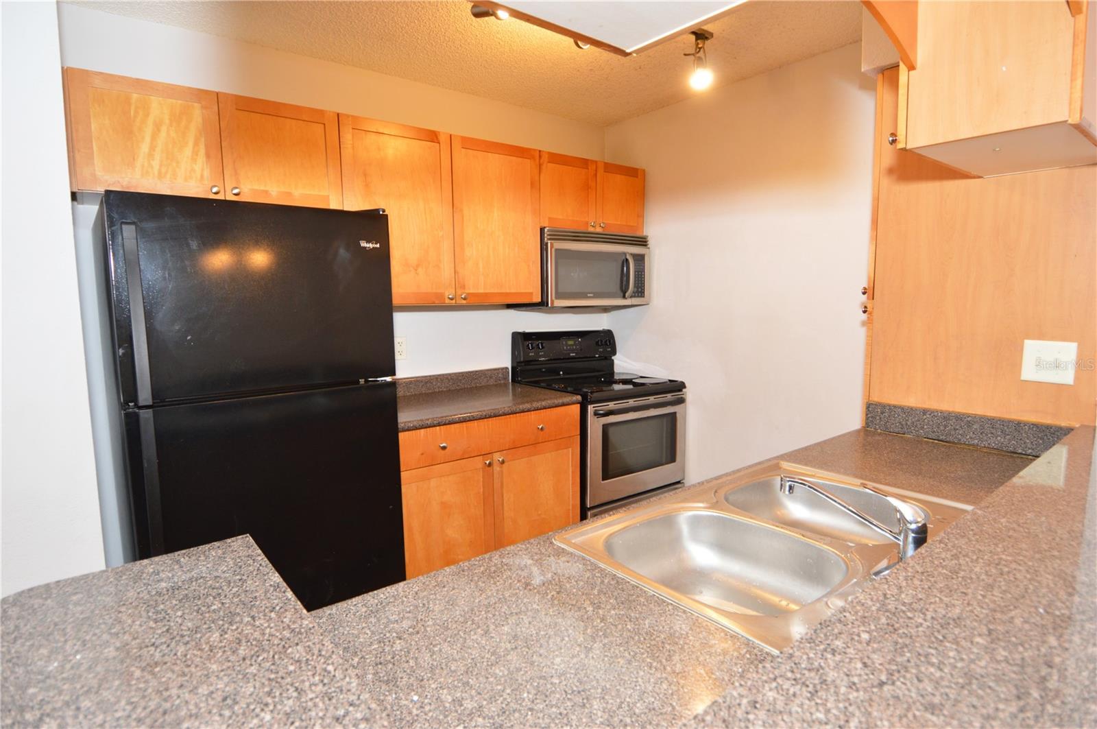 Image 6 of 90 For 2500 Winding Creek Boulevard F302