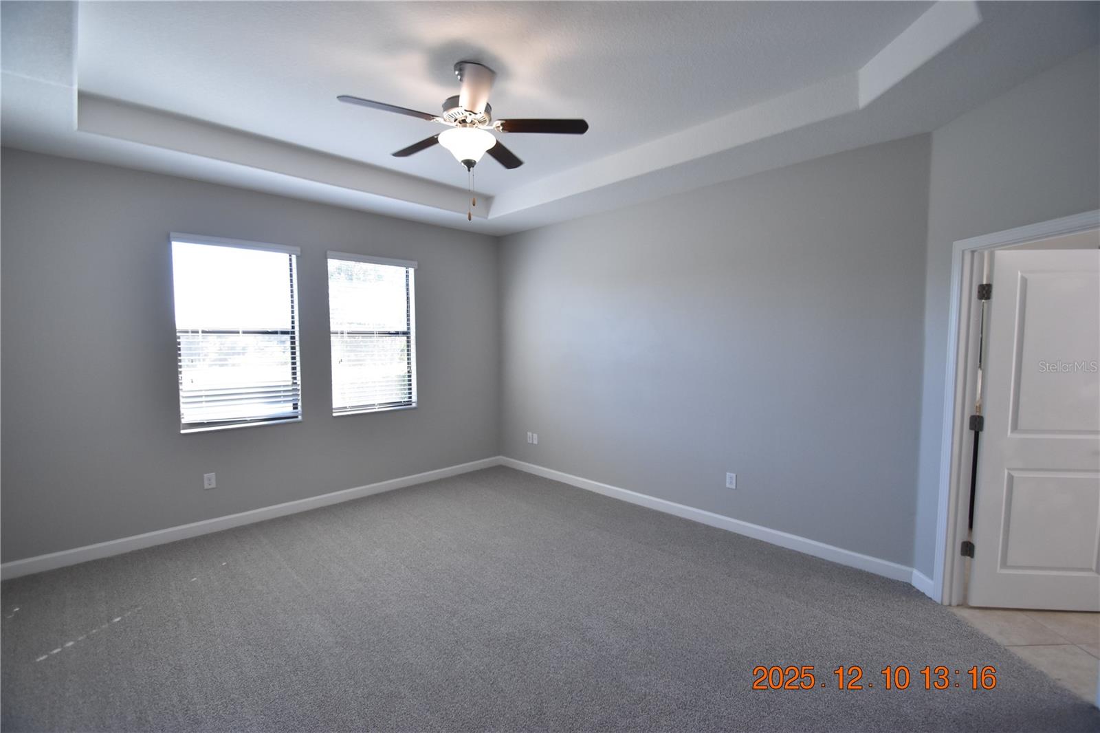 Image 35 of 84 For 14051 Tropical Kingbird Way