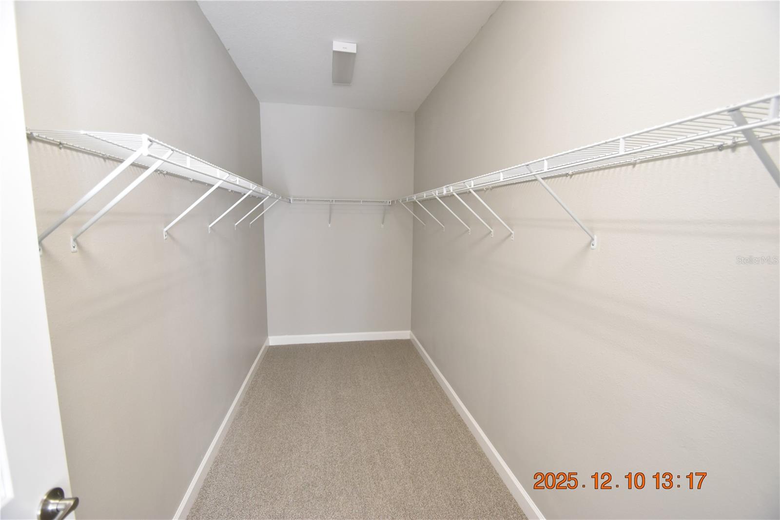 Image 39 of 84 For 14051 Tropical Kingbird Way