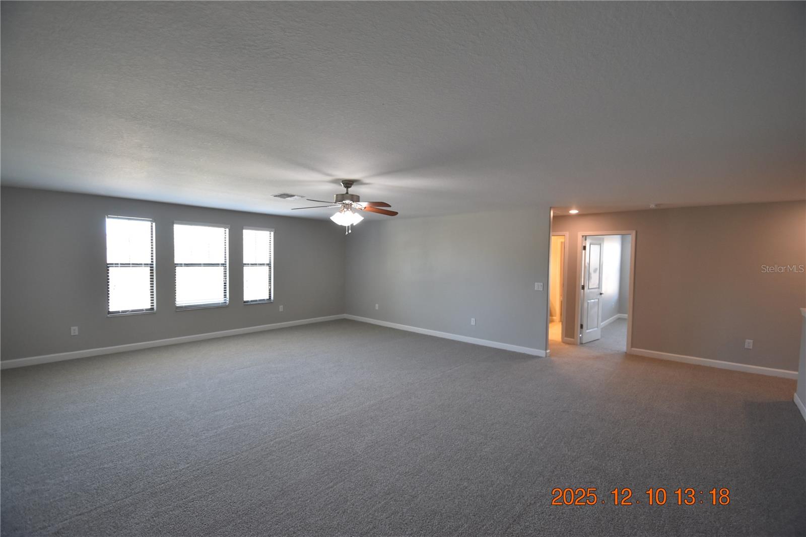 Image 46 of 84 For 14051 Tropical Kingbird Way