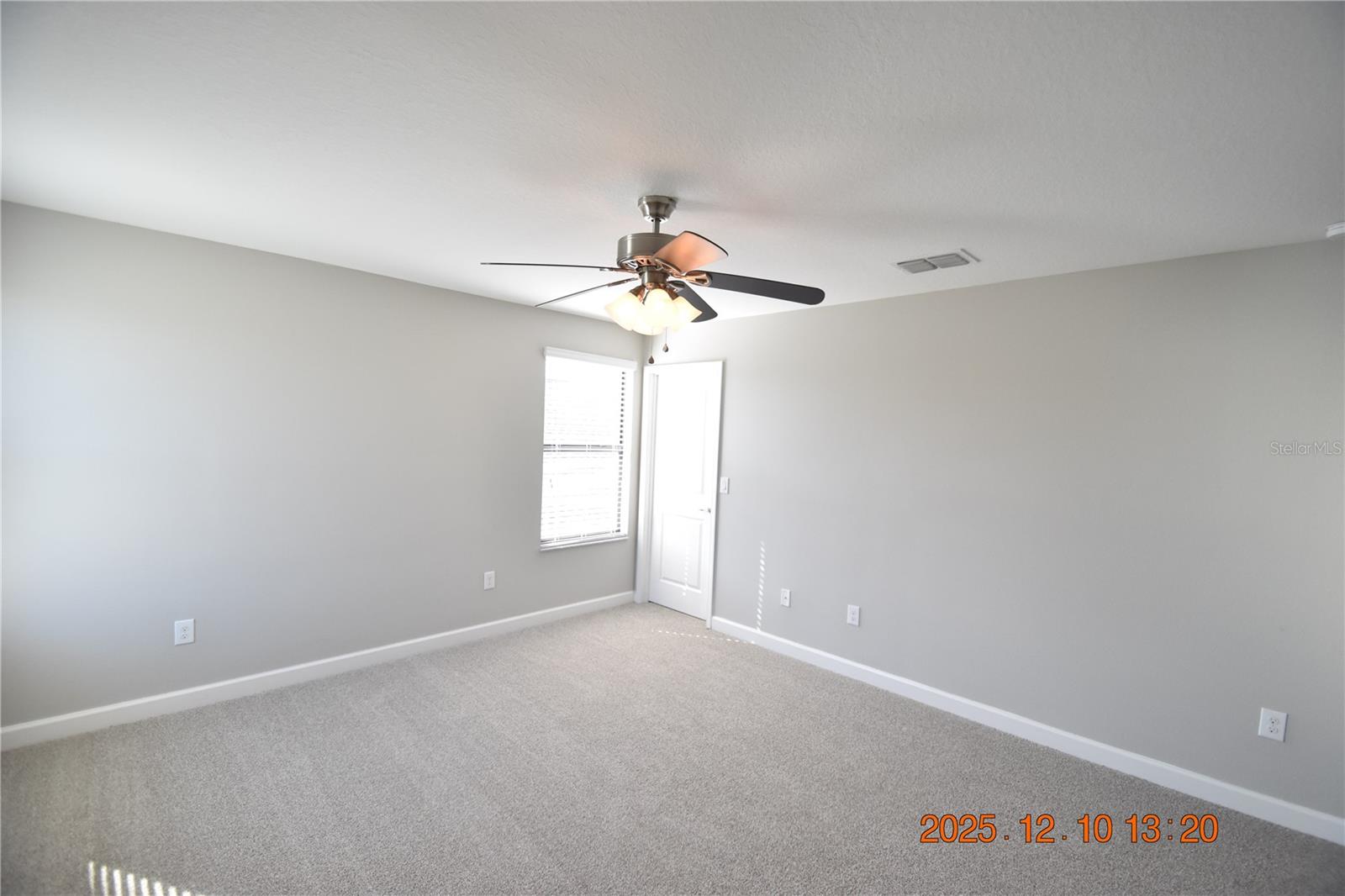 Image 53 of 84 For 14051 Tropical Kingbird Way