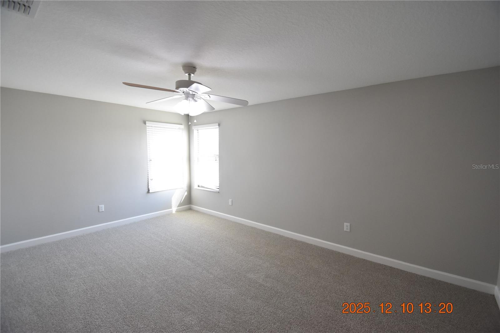 Image 55 of 84 For 14051 Tropical Kingbird Way