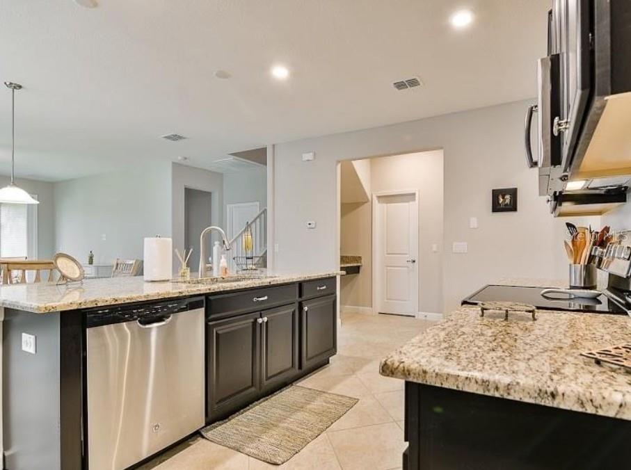 Image 8 of 28 For 14051 Tropical Kingbird Way