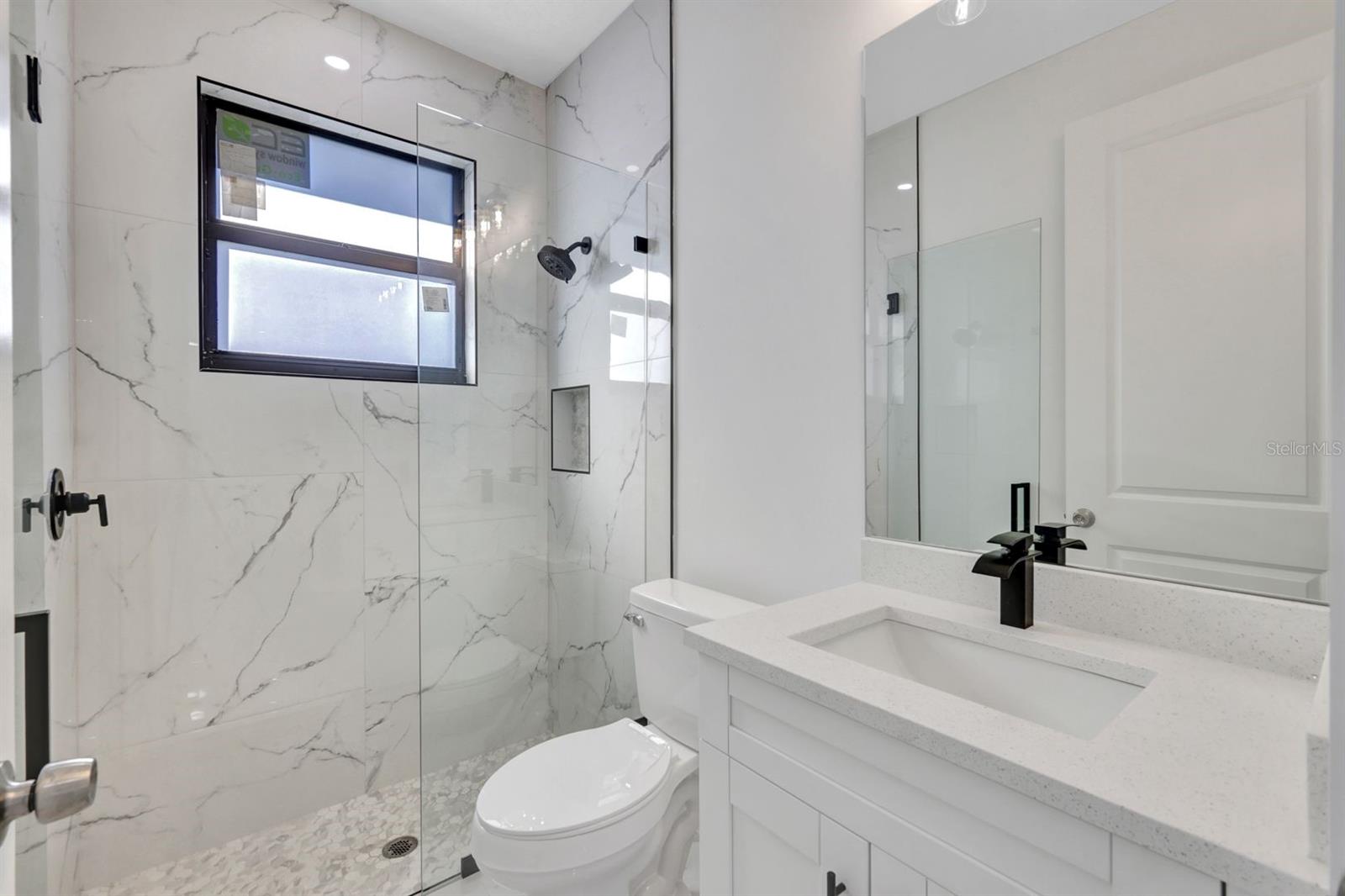 Image 19 of 25 For 2002 10th Street