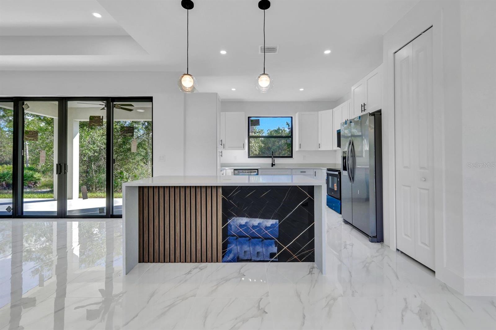 Image 7 of 25 For 2002 10th Street