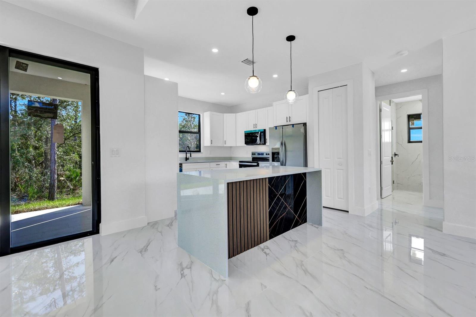 Image 8 of 25 For 2002 10th Street