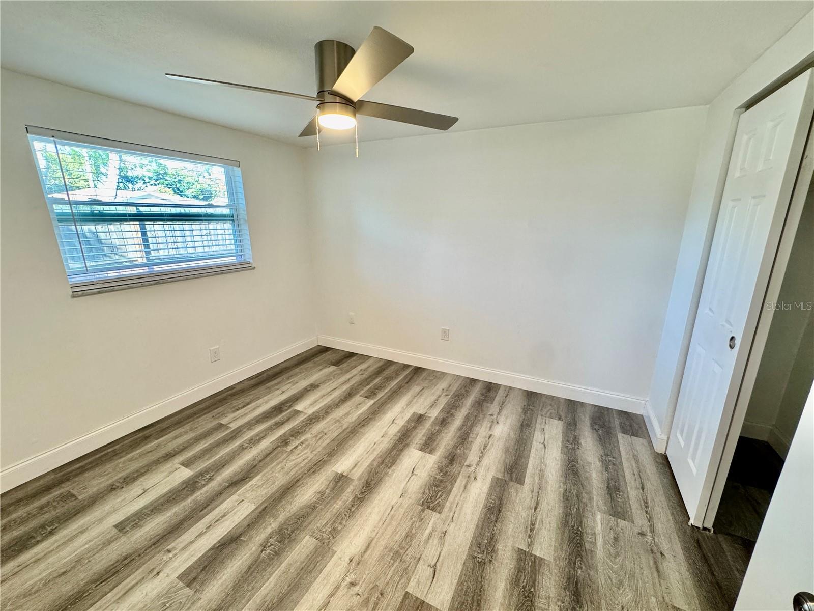 Image 11 of 24 For 1217 Grantwood Avenue