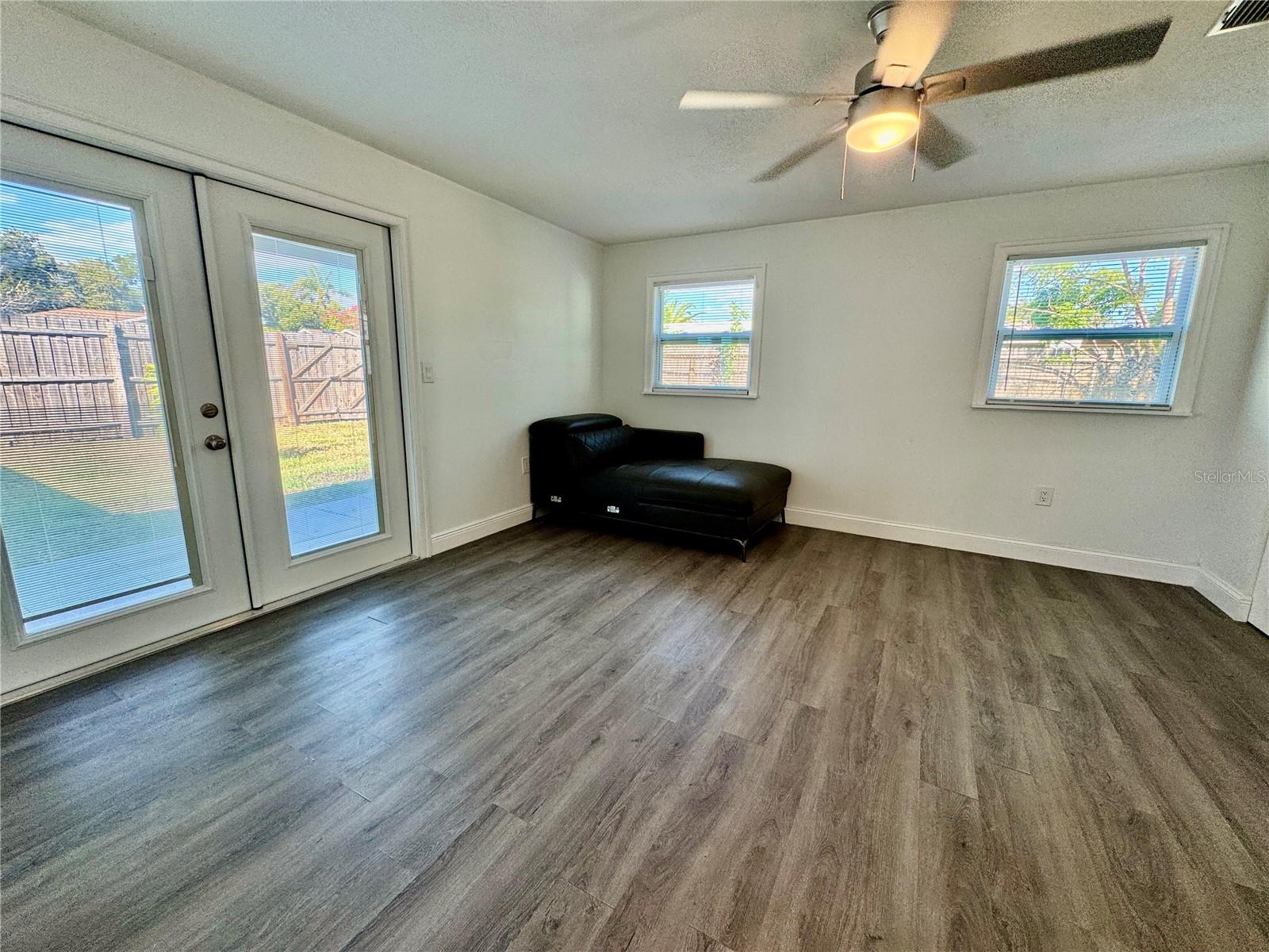 Image 12 of 24 For 1217 Grantwood Avenue