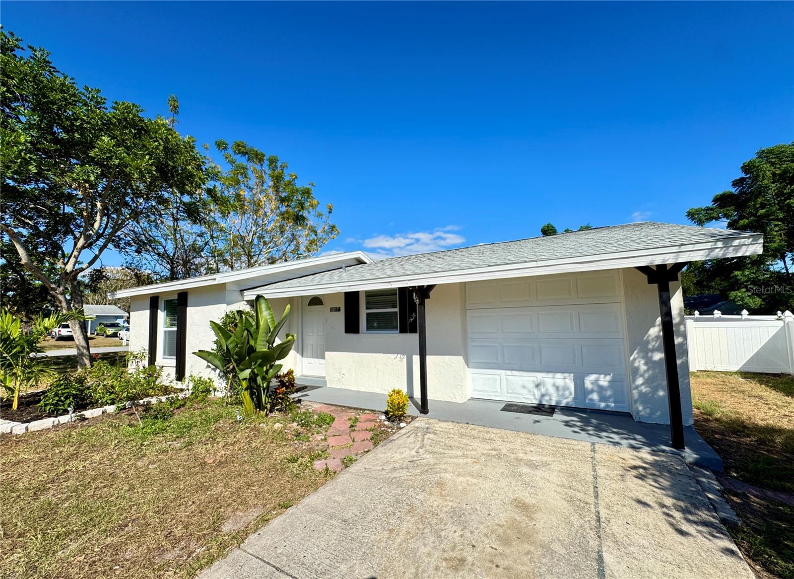 Image 2 of 24 For 1217 Grantwood Avenue