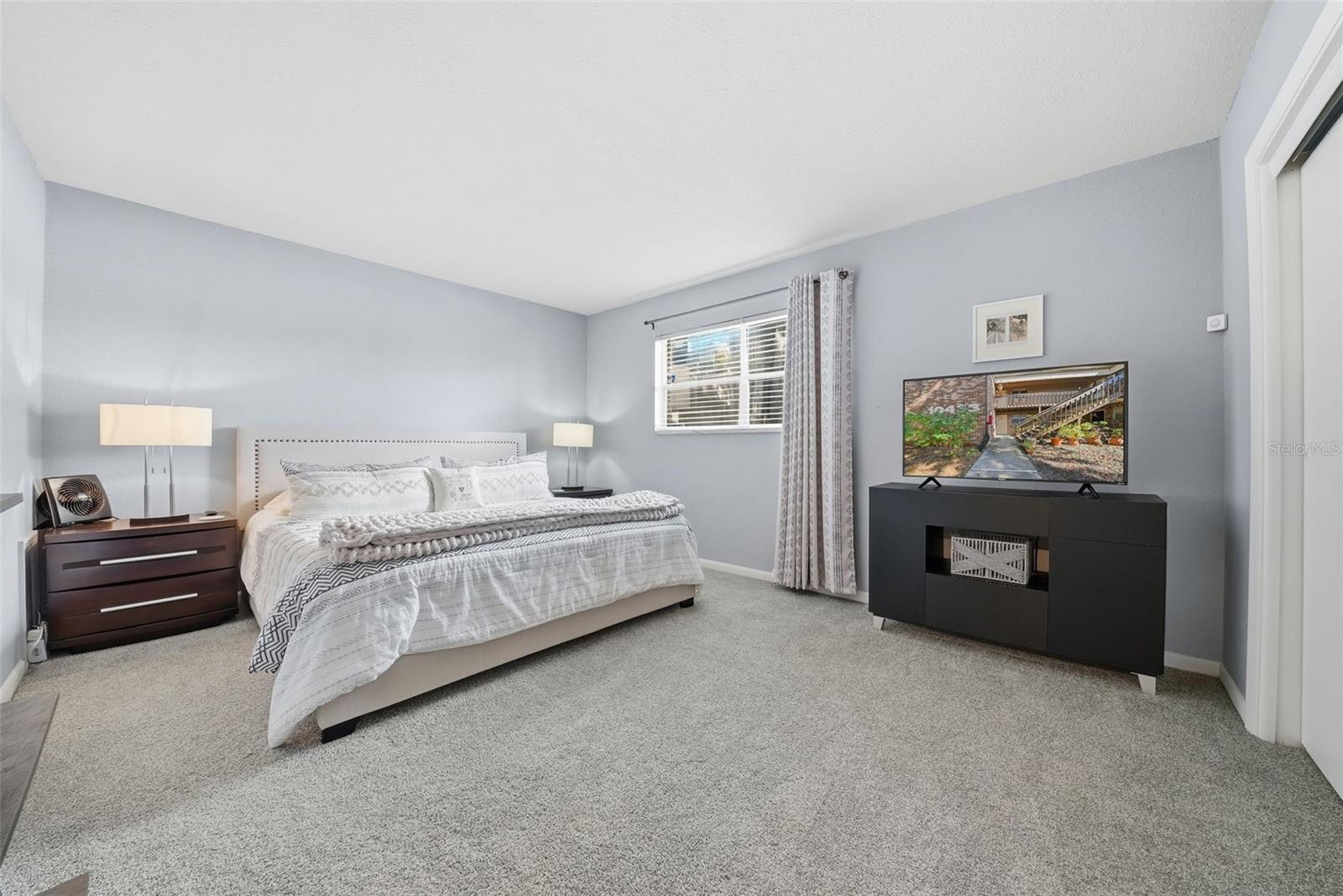 Image 15 of 22 For 10433 Carrollbrook Court 105