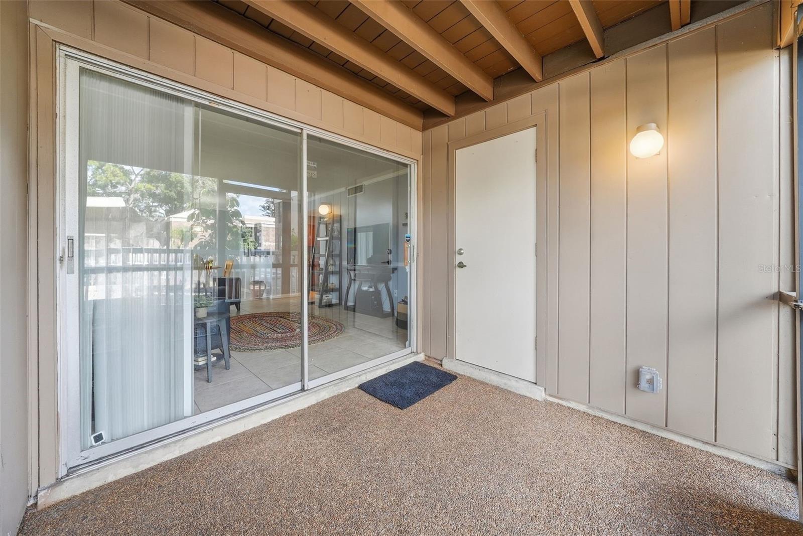 Image 20 of 22 For 10433 Carrollbrook Court 105