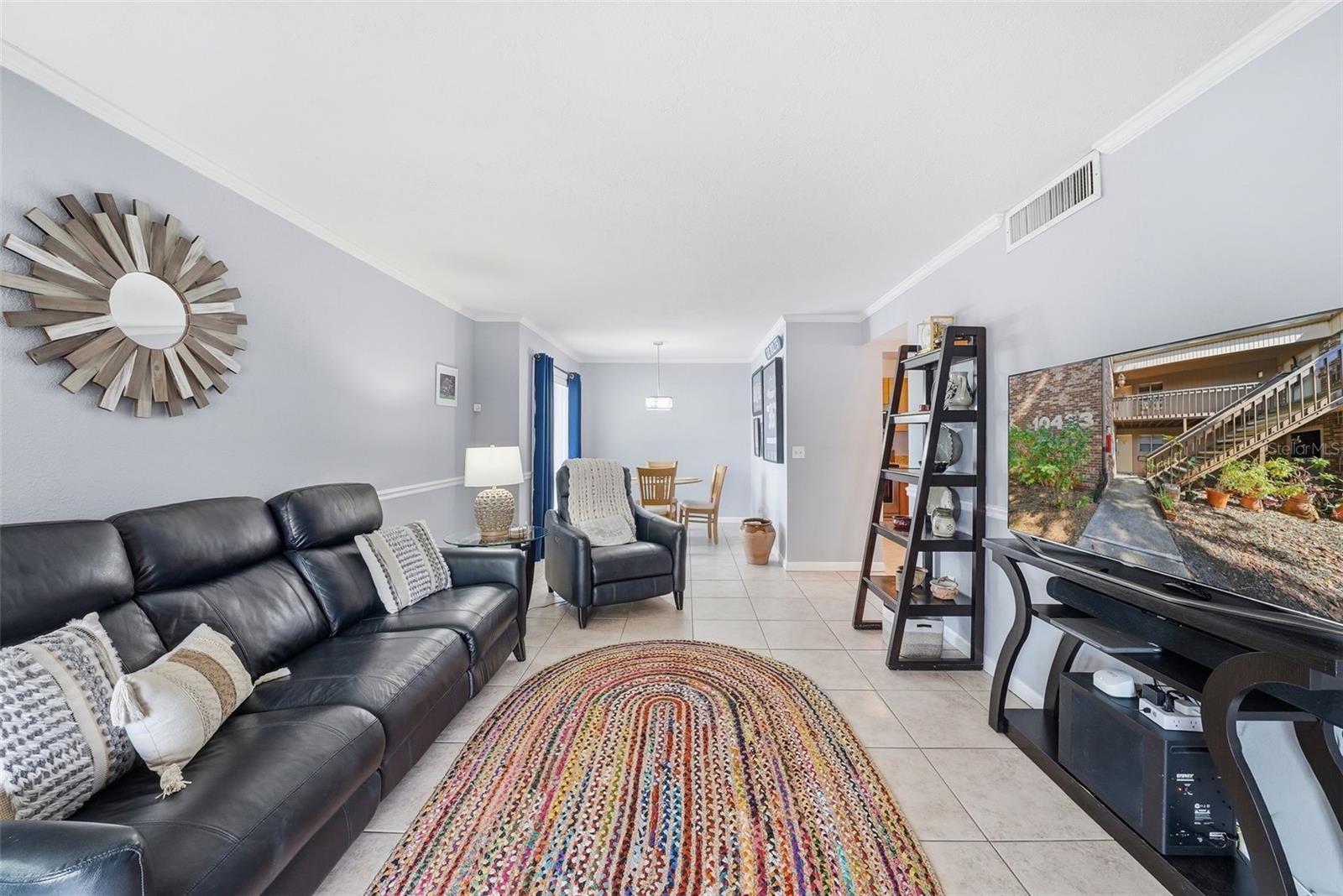 Image 6 of 22 For 10433 Carrollbrook Court 105