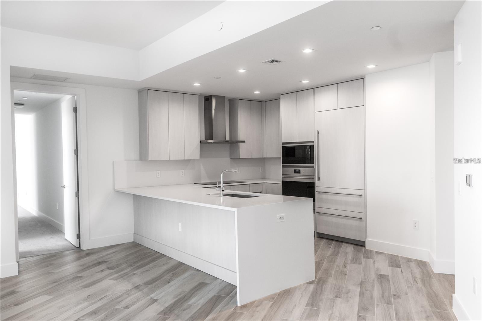 Image 4 of 29 For 5120 Marina Way 9906