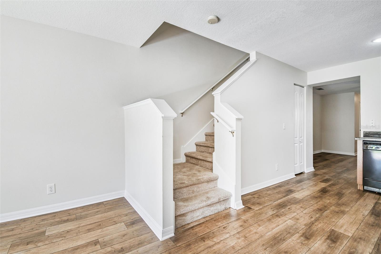 Image 19 of 47 For 10841 Lake Saint Charles Boulevard