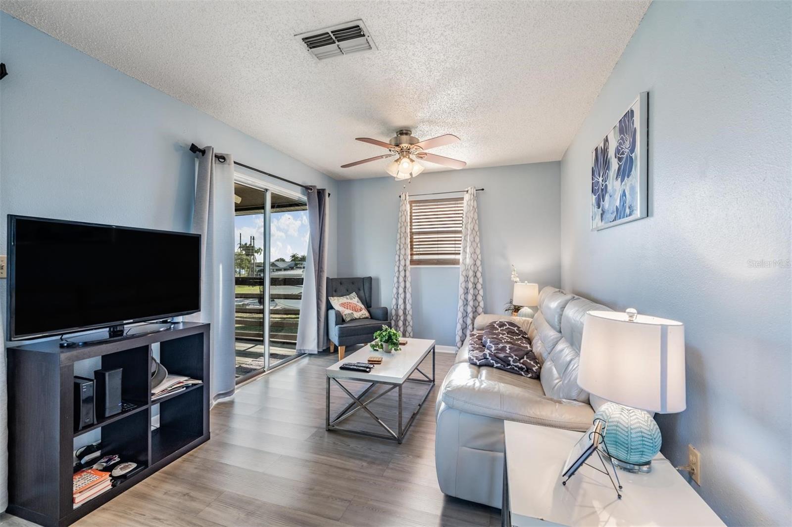 Image 10 of 26 For 208 Canal Street