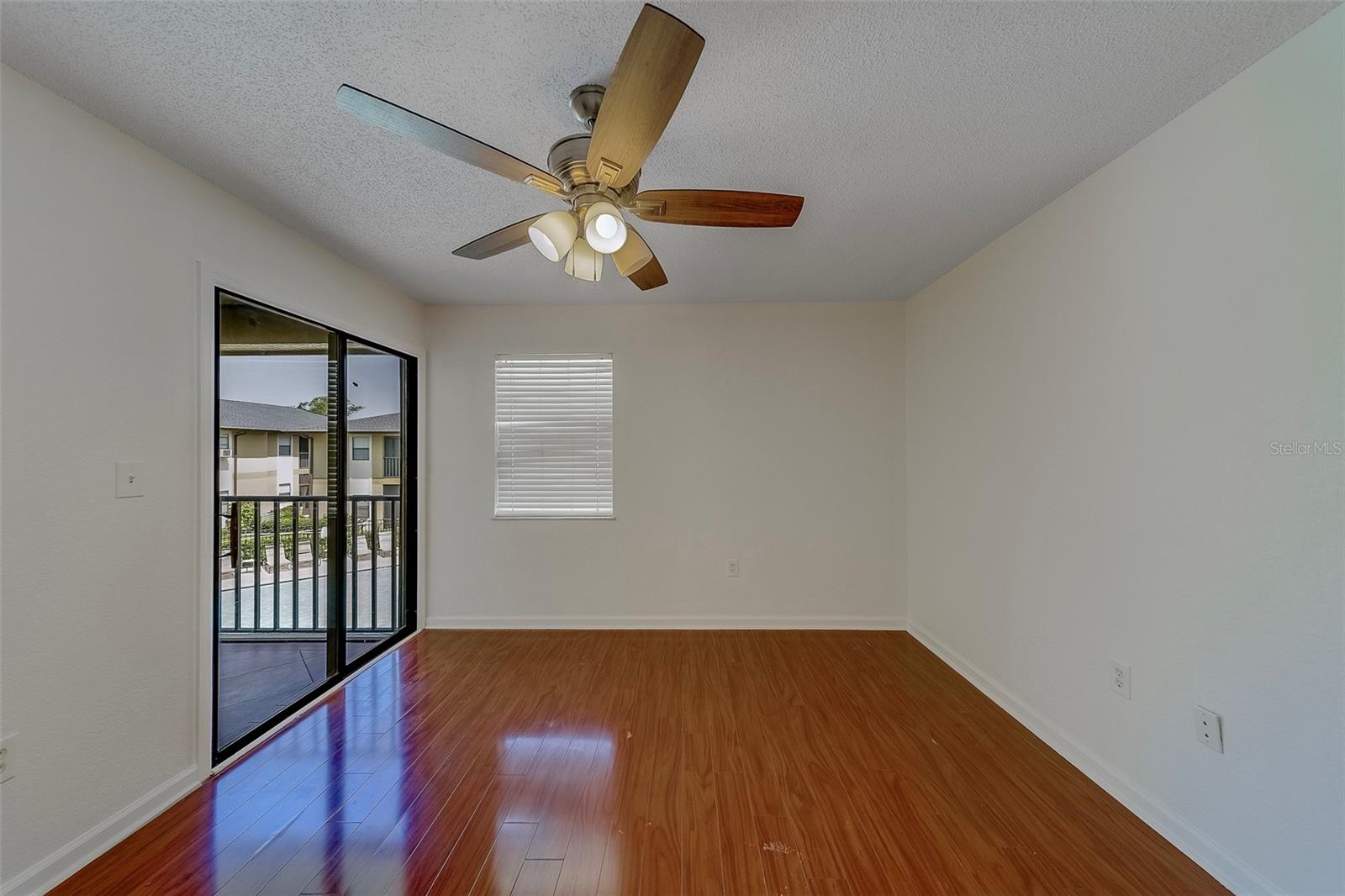 Image 15 of 39 For 10195 Sailwinds Boulevard N 202