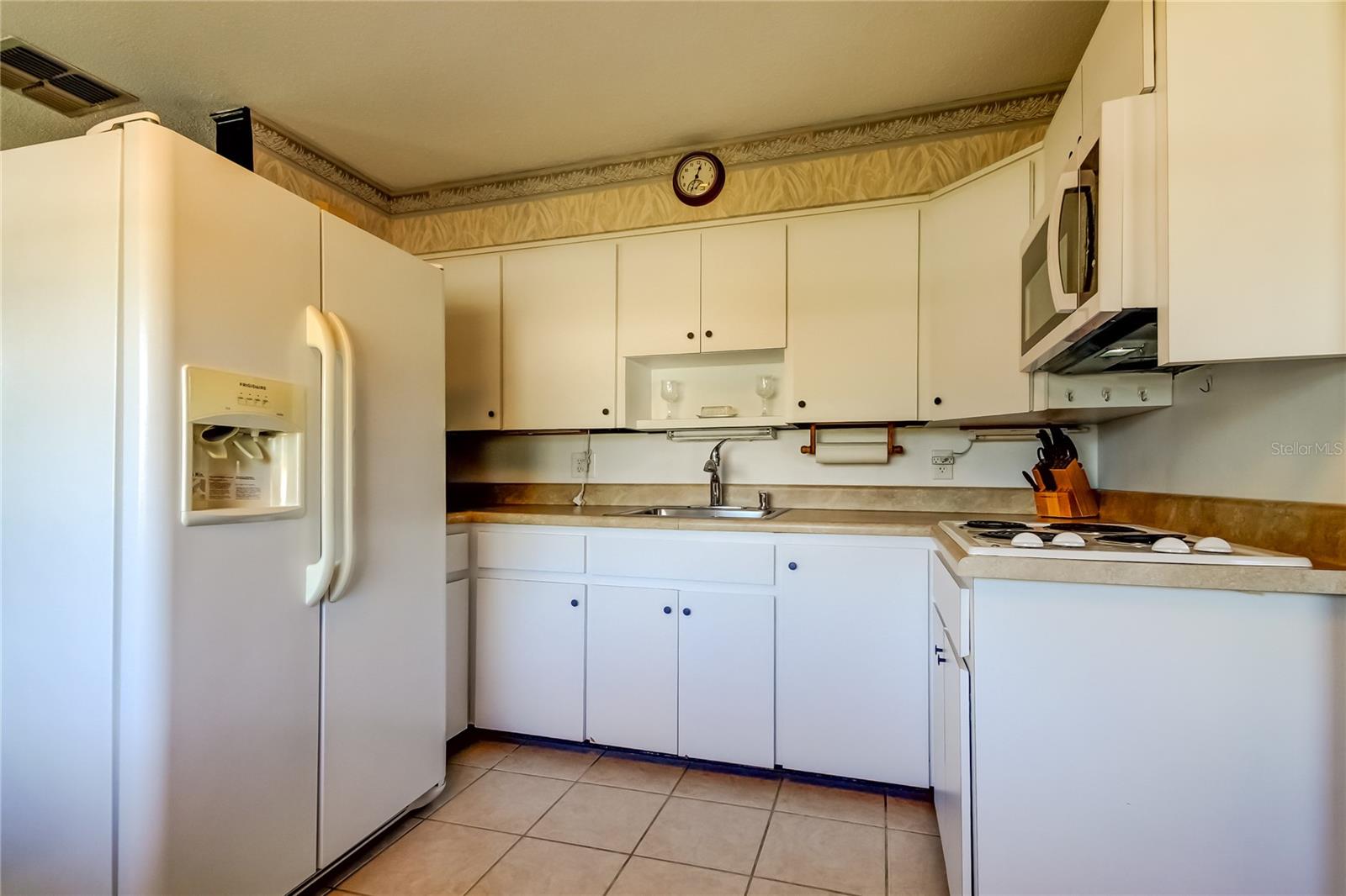 Image 12 of 42 For 4122 36th Avenue N