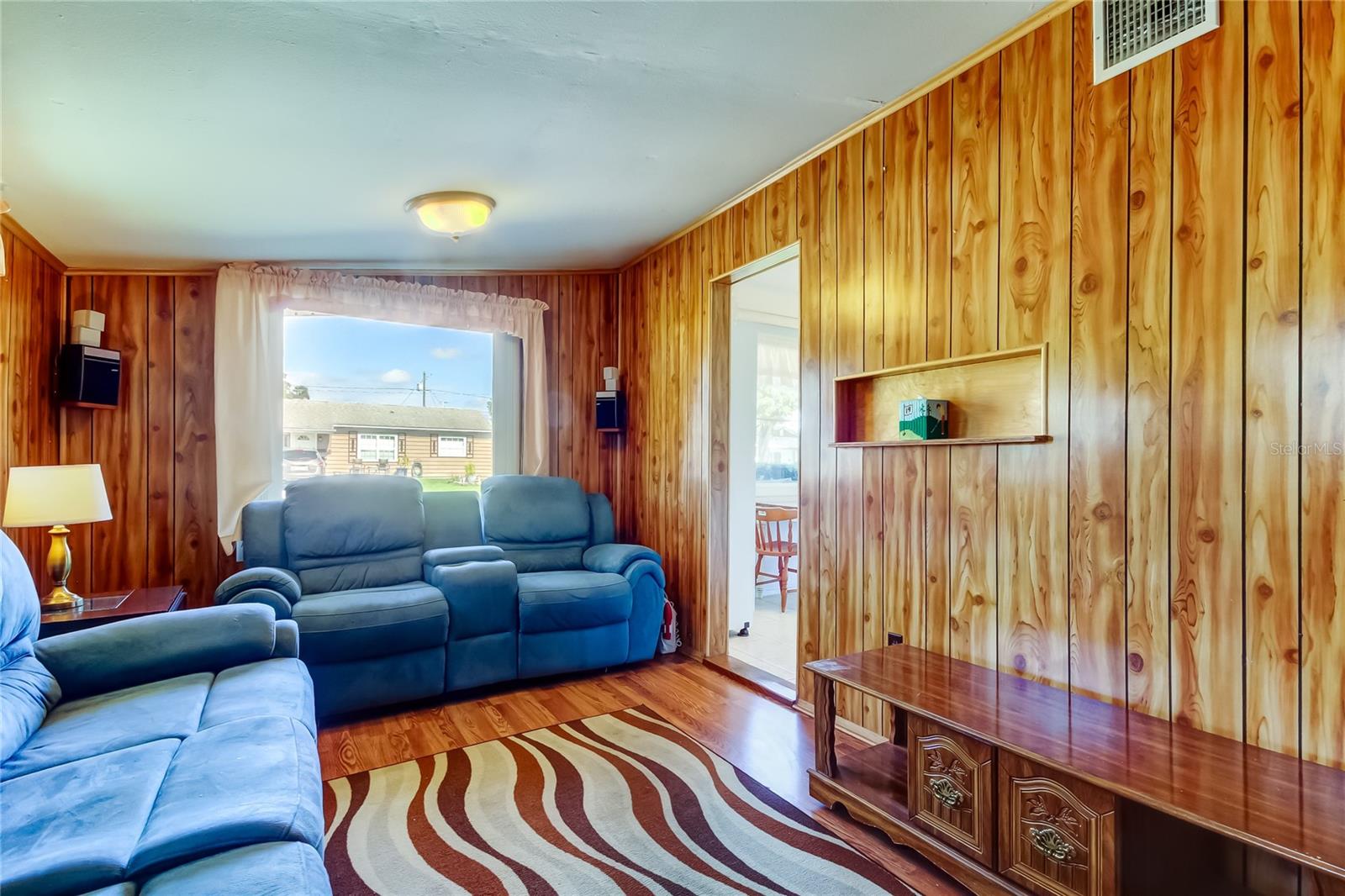 Image 21 of 42 For 4122 36th Avenue N