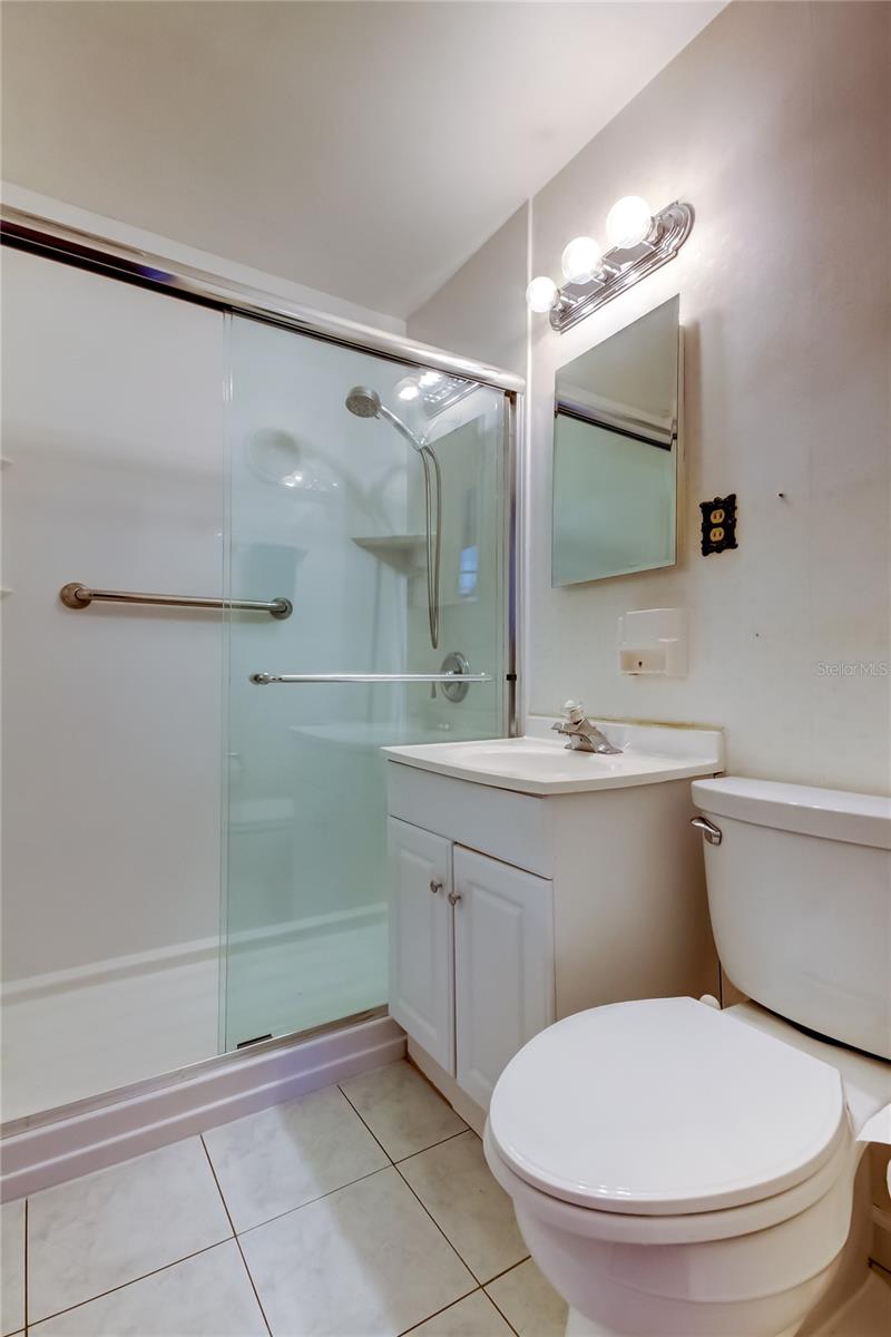 Image 25 of 42 For 4122 36th Avenue N