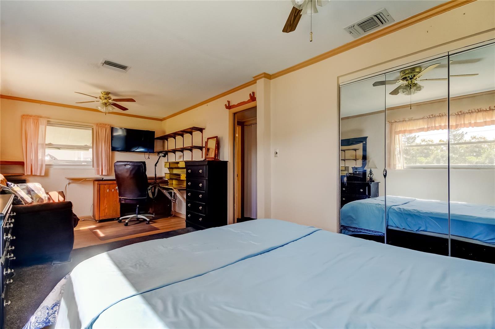 Image 27 of 42 For 4122 36th Avenue N