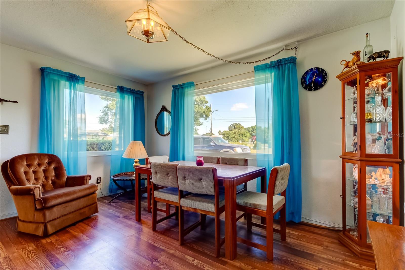 Image 7 of 42 For 4122 36th Avenue N