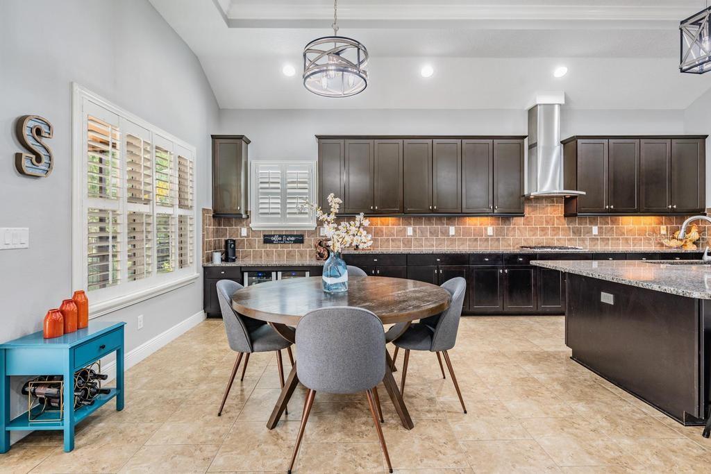 Image 14 of 68 For 19402 Autumn Chase Court