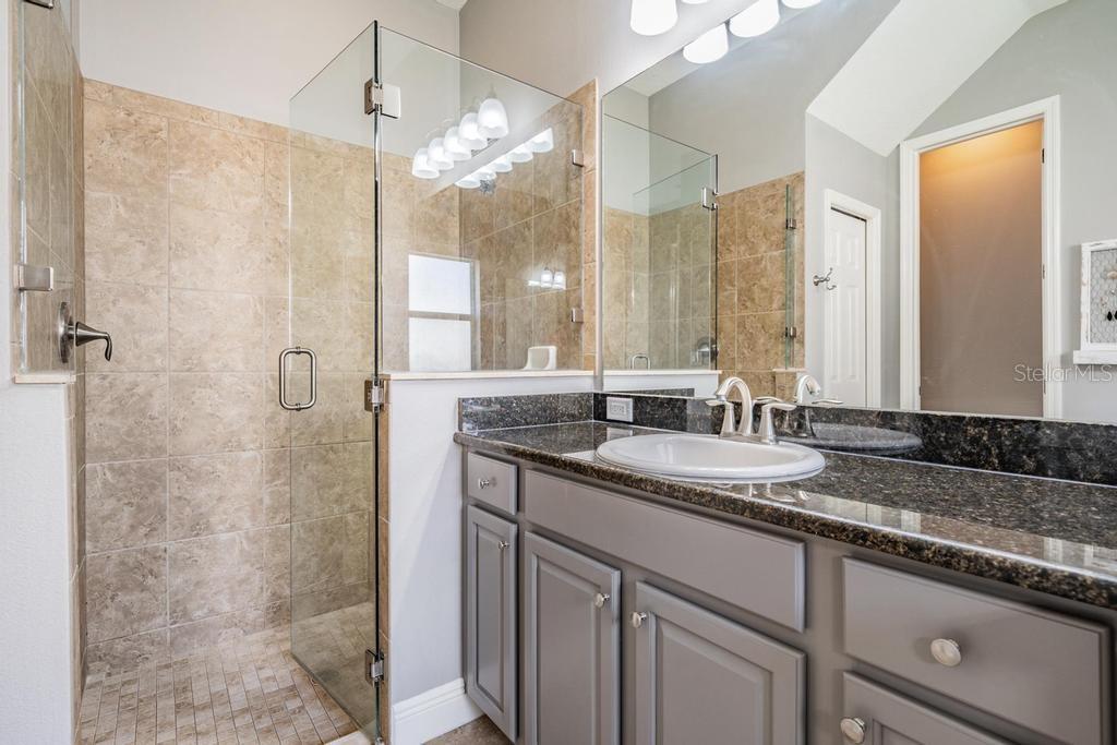 Image 25 of 68 For 19402 Autumn Chase Court