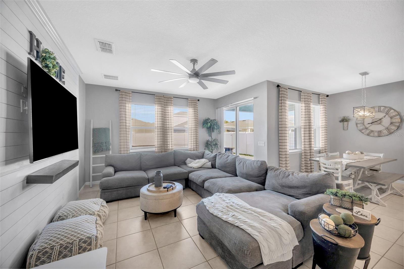 Image 11 of 39 For 8512 Orchard Grass Street