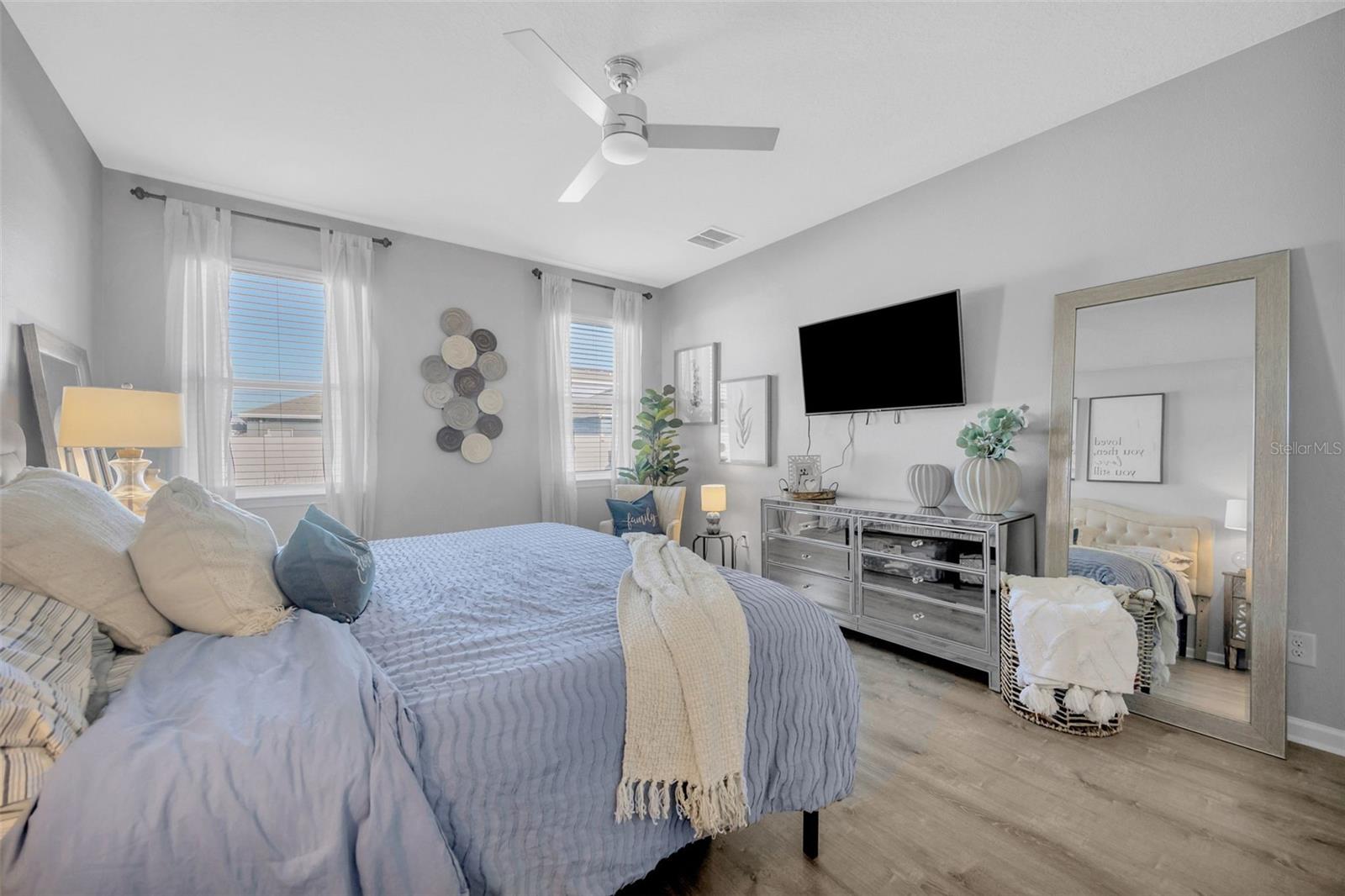 Image 17 of 39 For 8512 Orchard Grass Street