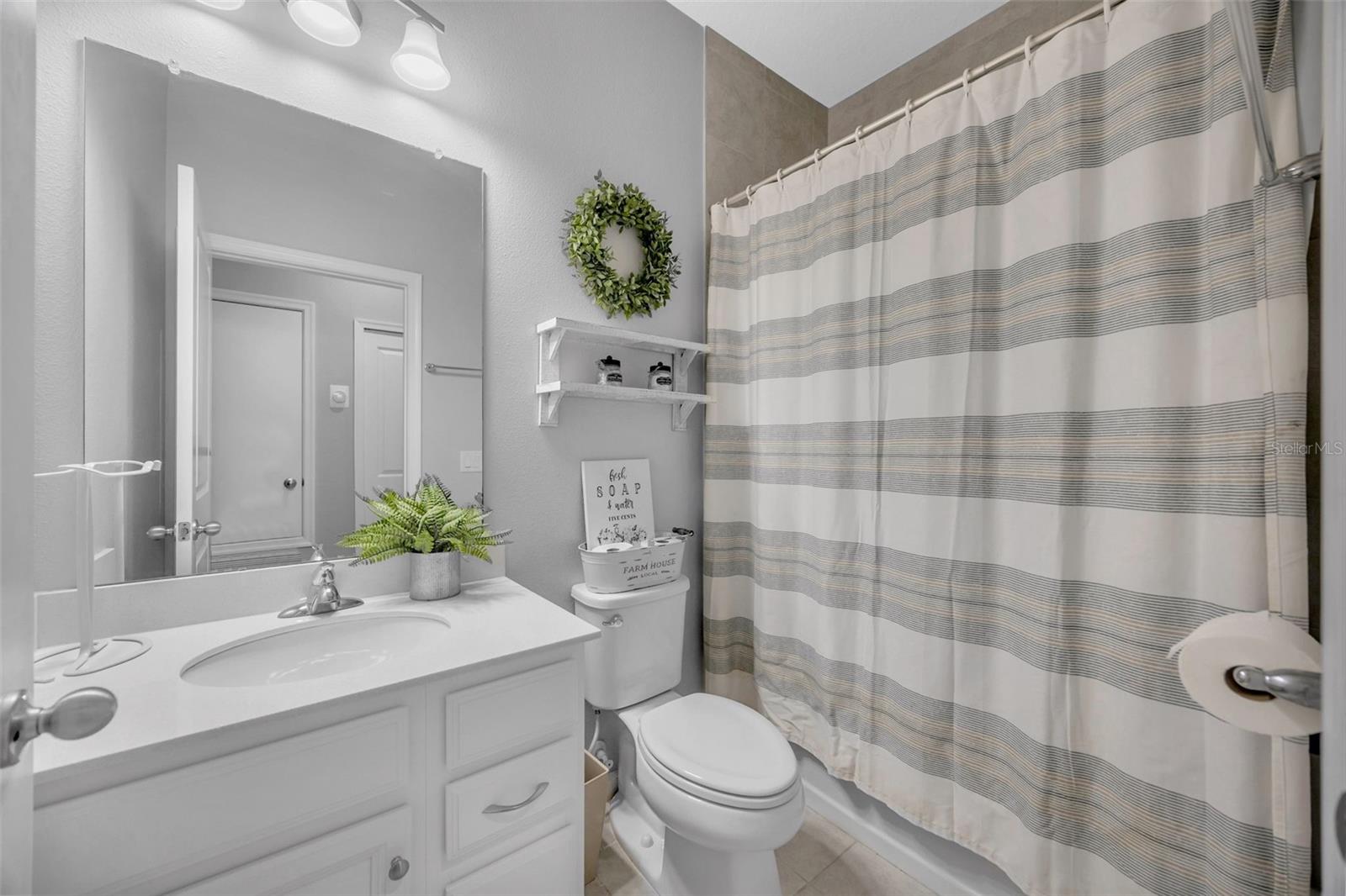 Image 22 of 39 For 8512 Orchard Grass Street