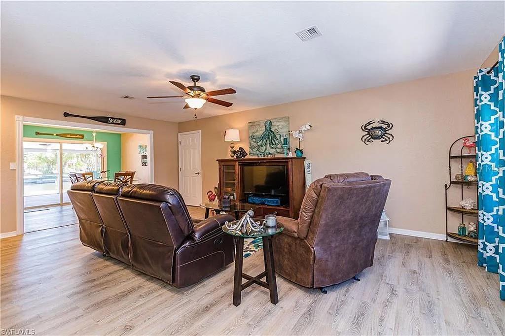 Image 9 of 13 For 416 Bal Harbor Boulevard