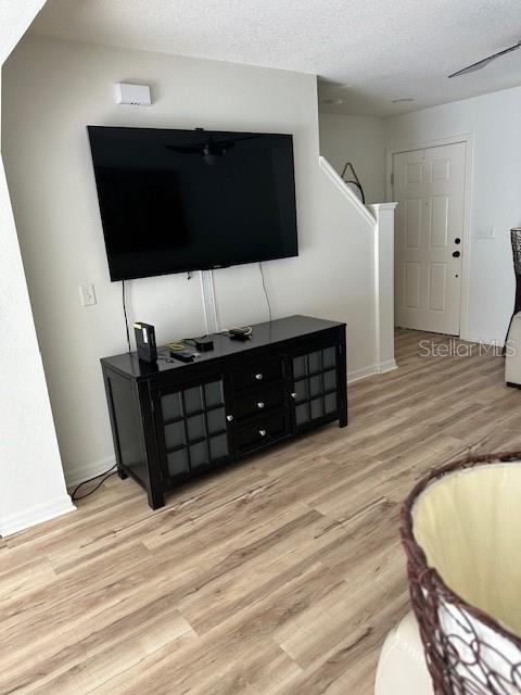 Image 3 of 28 For 2905 Mojave Oak Drive