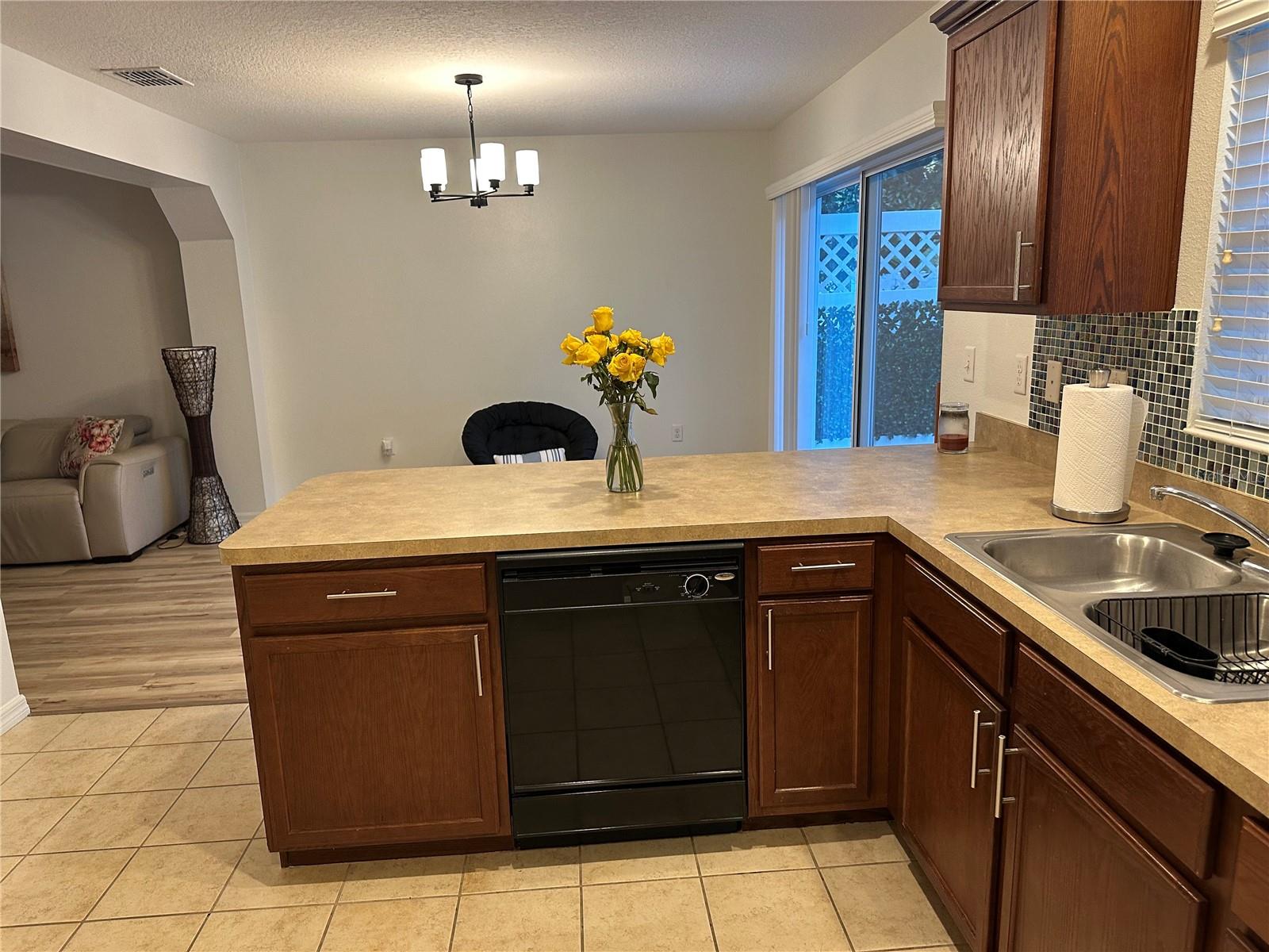 Image 9 of 28 For 2905 Mojave Oak Drive