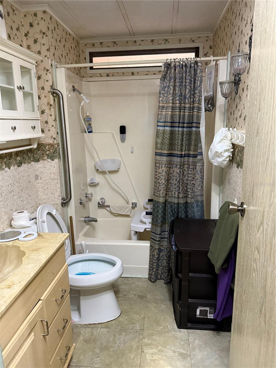 Image 12 of 19 For 38620 Monet Drive