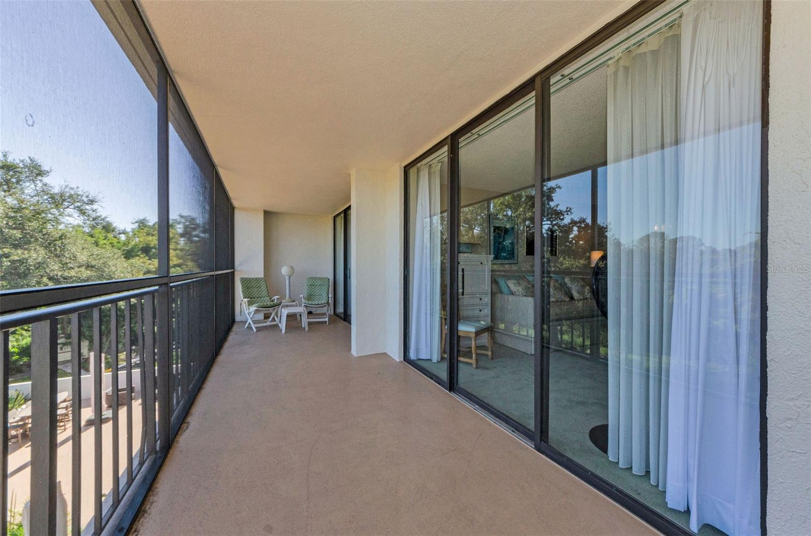 Image 18 of 46 For 220 Belleview Boulevard 305